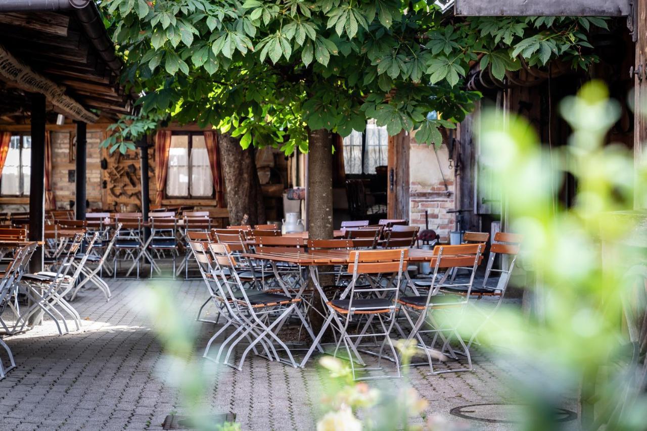 Hotel Gasthof Roessle ไวน์การ์เทิน ภายนอก รูปภาพ