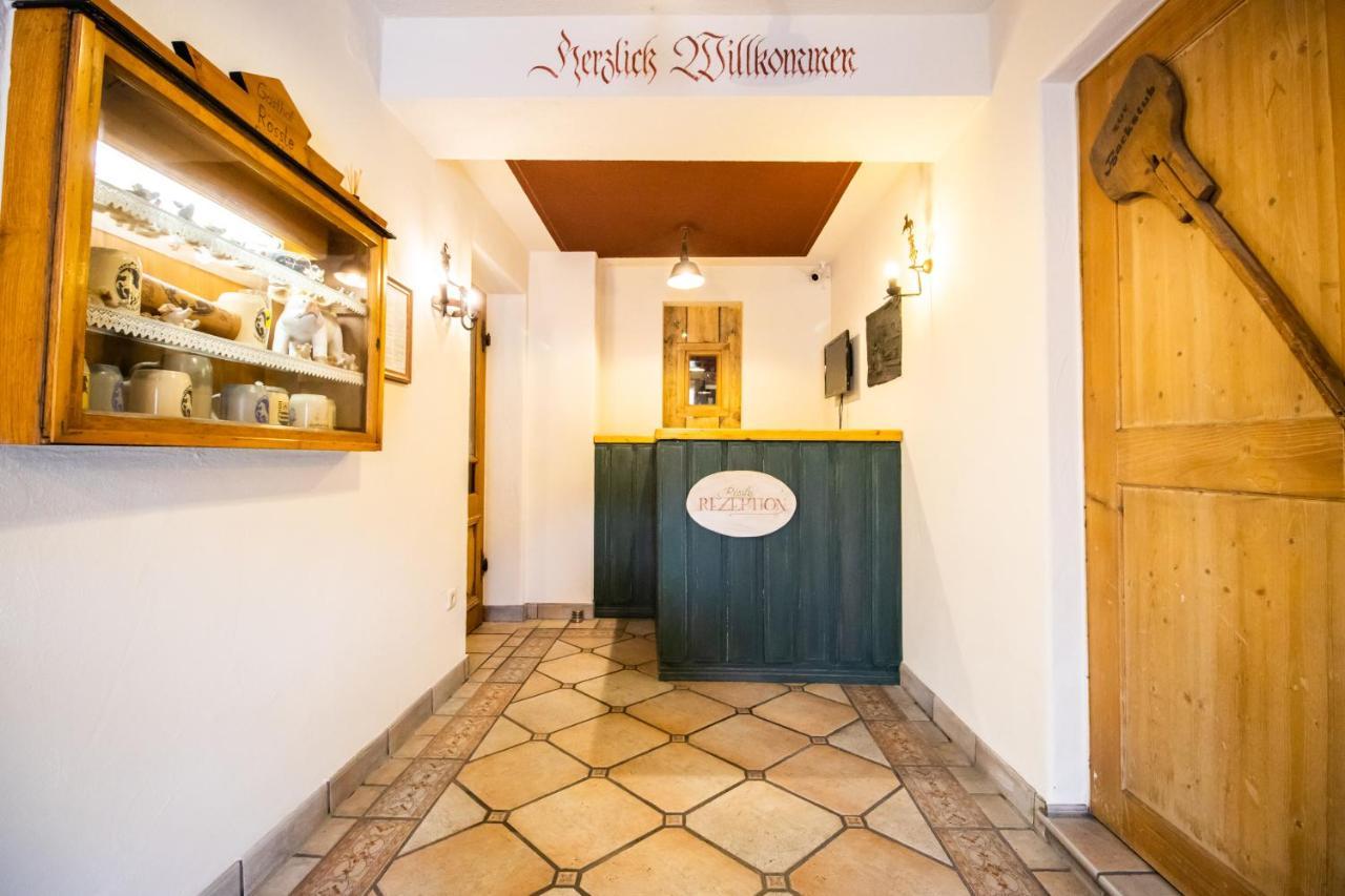 Hotel Gasthof Roessle ไวน์การ์เทิน ภายนอก รูปภาพ